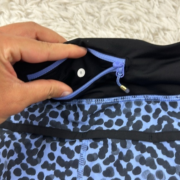 Lululemon Run: Speed Short *4-way Stretch Ace Spot Lullaby Black / Black - Picture 4 of 5